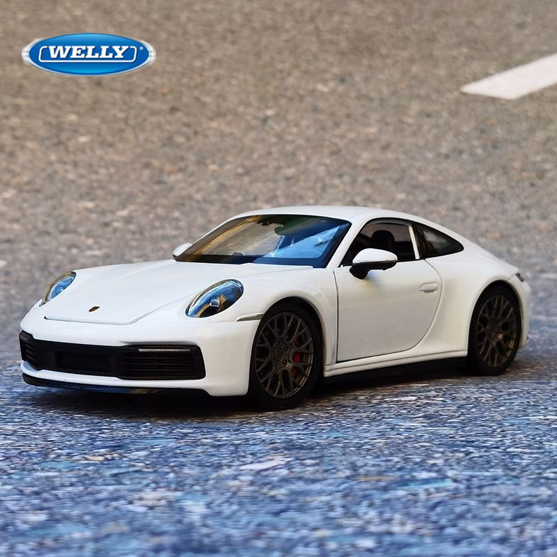 Welly 1:24 Porsche 911 Carrera - Model Kit Porsche 911 review and price
