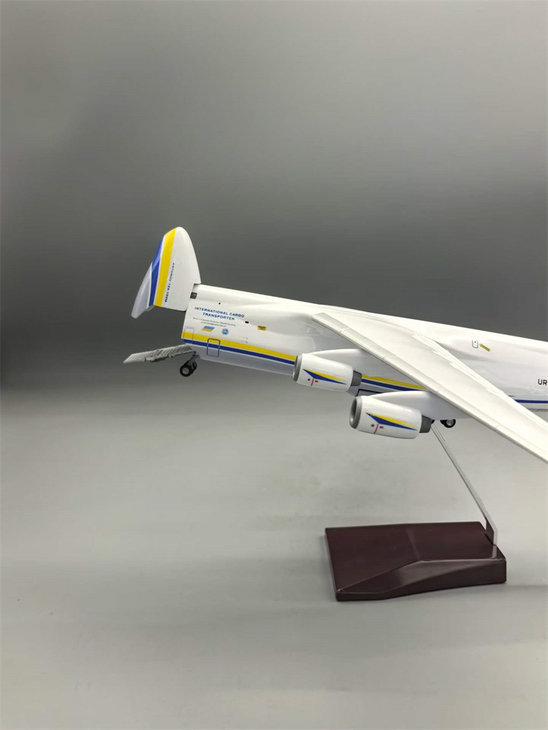 1/165 Ukraine An-124 Transport - Model Kit Ukraine review and price